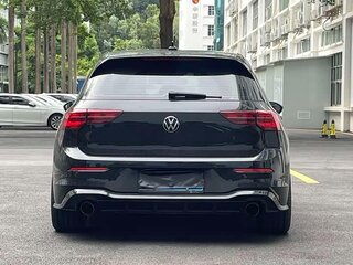 2023 Volkswagen Golf VIII, чёрный, 1635000 рублей, вид 5