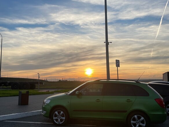 2011 Skoda Fabia II Рестайлинг, зелёный, 950000 рублей - вид 4