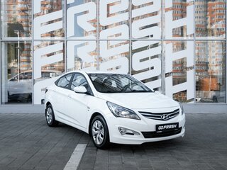 2015 Hyundai Solaris I Рестайлинг, белый, 1220000 рублей, вид 1