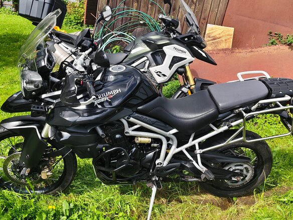 2011 Triumph Tiger 800, чёрный, 520000 рублей - вид 3