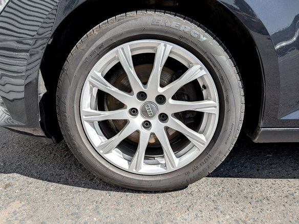 2018 Audi A4 V (B9), синий, 1530000 рублей - вид 17