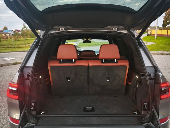 2023 BMW X7 40i I (G07) Рестайлинг, серый, 6500000 рублей - вид 26