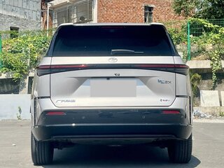 2026 Toyota bZ3X 58.3 kWh, бежевый, 3000017 рублей, вид 2