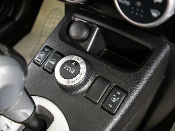 2013 Nissan X-Trail II Рестайлинг, серебристый, 1279000 рублей - вид 18