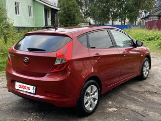 2016 Hyundai Solaris I Рестайлинг, красный, 799999 рублей, вид 4