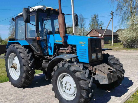 2017 МТЗ (BELARUS) 1221, 1700000 рублей, вид 2
