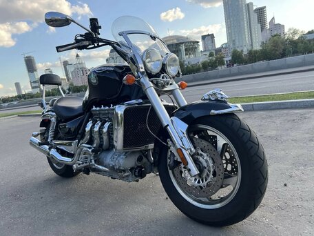 2004 Triumph Rocket III, чёрный, 700000 рублей, вид 1