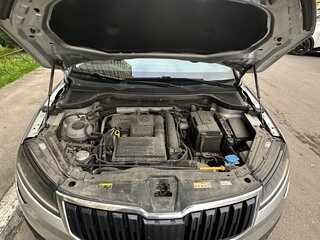 2021 Skoda Karoq I, серебристый, 2650000 рублей, вид 4
