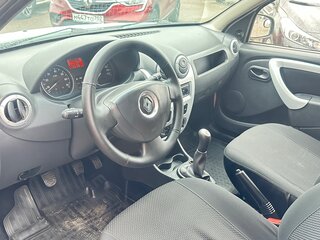 2013 Renault Sandero I, белый, 589000 рублей, вид 5