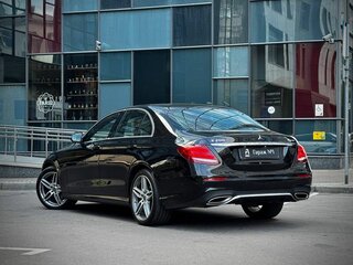 2018 Mercedes-Benz E-Класс 200 V (W213, S213, C238), чёрный, 2475000 рублей, вид 4