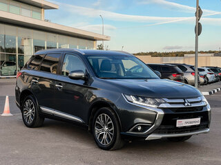 2018 Mitsubishi Outlander III Рестайлинг 2, серый, 1917000 рублей, вид 3