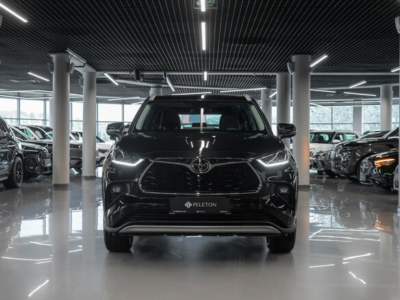 2026 Toyota Highlander IV (XU70), чёрный, 5900000 рублей - вид 2