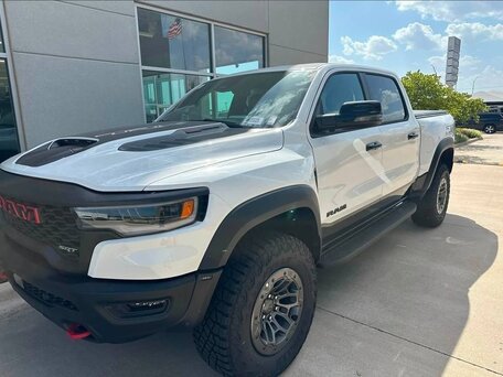 2026 Ram 1500 TRX SRT V Рестайлинг, белый, 18230000 рублей, вид 1