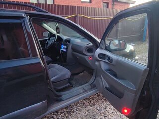 2001 Hyundai Santa Fe I, чёрный, 475000 рублей, вид 5