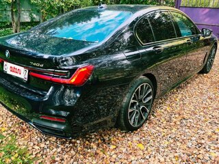 2022 BMW 7 серии 740d xDrive VI (G11/G12) Рестайлинг, чёрный, 9432038 рублей, вид 4
