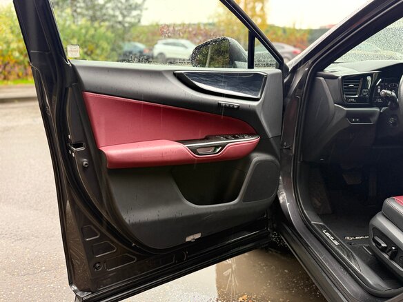 2022 Lexus NX 350 II, серый, 4790000 рублей - вид 15
