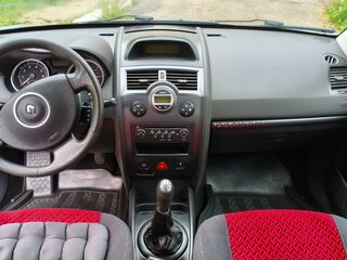 2008 Renault Megane II Рестайлинг, серый, 440000 рублей, вид 3