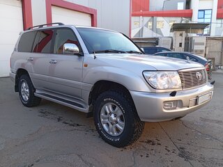 2006 Toyota Land Cruiser 100 Series Рестайлинг 2, серебристый, 2230000 рублей, вид 5