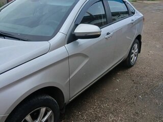 2017 Lada (ВАЗ) Vesta I, серебристый, 800000 рублей, вид 2