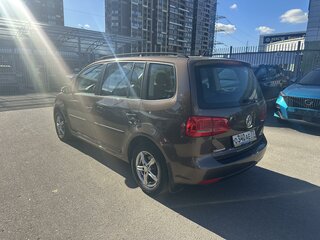 2012 Volkswagen Touran I Рестайлинг 2, коричневый, 1179000 рублей, вид 4