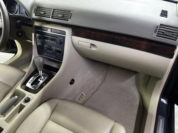 2006 Audi A4 III (B7), чёрный - вид 19