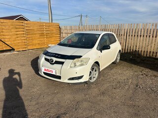 2008 Toyota Auris I, белый, 800000 рублей, вид 2