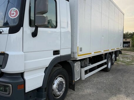 2011 Mercedes-Benz Actros, белый, 6150000 рублей, вид 2