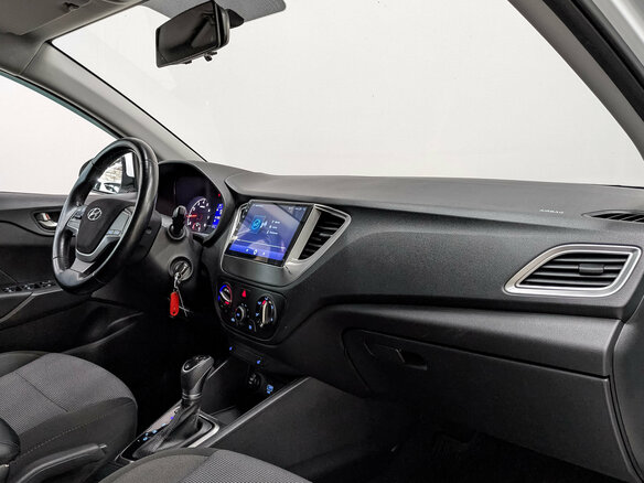 2019 Hyundai Solaris II, белый, 1502000 рублей - вид 12