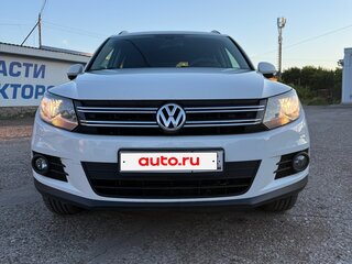 2013 Volkswagen Tiguan I Рестайлинг, белый, 890000 рублей, вид 3