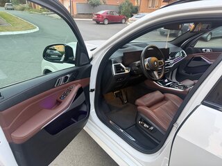 2024 BMW X5 40i IV (G05/G18) Рестайлинг, белый, 12500000 рублей, вид 5