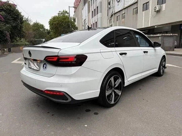 2023 Volkswagen Lavida III Рестайлинг, белый - вид 4