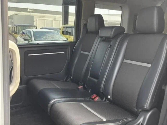 2021 Honda Stepwgn Spada V Рестайлинг, белый, 1498008 рублей - вид 13