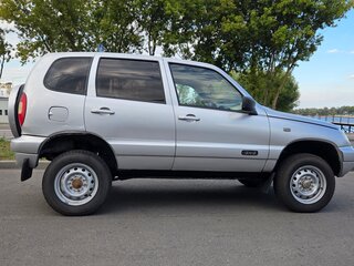 2006 Chevrolet Niva I, серебристый, 270000 рублей, вид 5