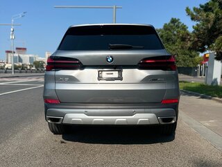 2023 BMW X5 Long 40Li IV (G05/G18) Рестайлинг, серый, 8400000 рублей, вид 5