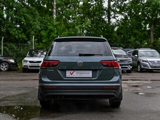 2020 Volkswagen Tiguan II, серый, 2015000 рублей, вид 4
