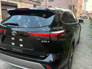 2025 Toyota Highlander IV (XU70), чёрный, 4900000 рублей, вид 5