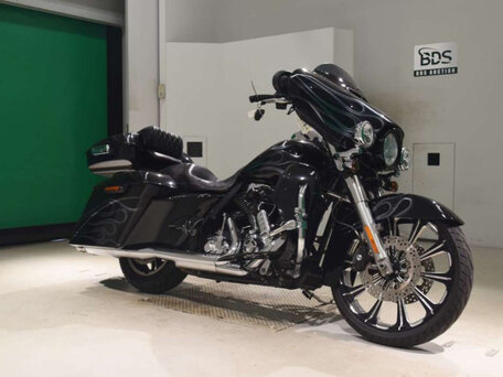 2014 Harley-Davidson Street Glide, чёрный, 920000 рублей, вид 3
