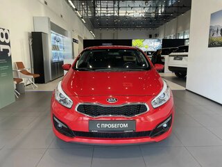 2017 Kia Ceed II Рестайлинг, красный, 1150000 рублей, вид 2