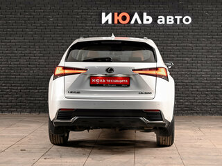 2017 Lexus NX 200 I Рестайлинг, белый, 3250000 рублей, вид 5