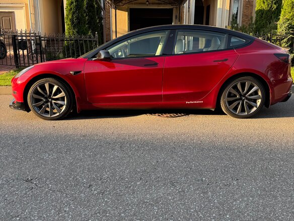 2018 Tesla Model 3 Mid Range I, красный, 2999000 рублей - вид 6