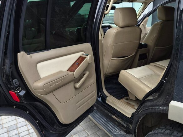 2008 Ford Explorer IV, чёрный, 995000 рублей - вид 16