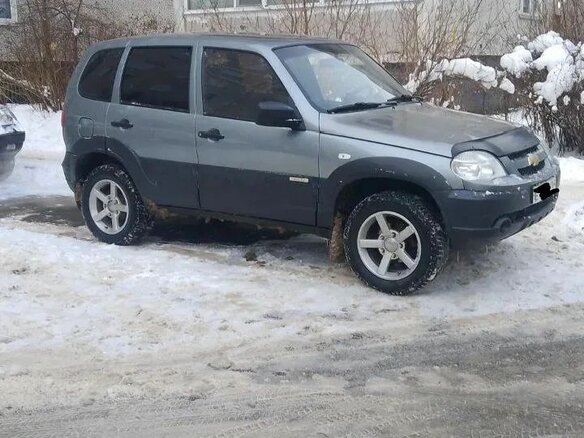 2015 Chevrolet Niva I Рестайлинг, серый, 405000 рублей - вид 5