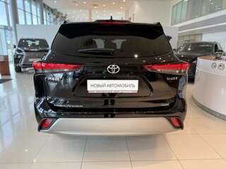 2026 Toyota Highlander IV (XU70), чёрный, 5780000 рублей, вид 4