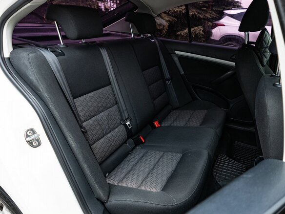 2012 Skoda Octavia II (A5) Рестайлинг, белый, 725000 рублей - вид 15