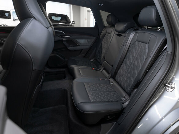 2025 Audi Q5 L III (GU), серый, 6200000 рублей - вид 12