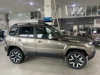2026 Lada (ВАЗ) Niva Travel I Рестайлинг, коричневый, 1809000 рублей, вид 4
