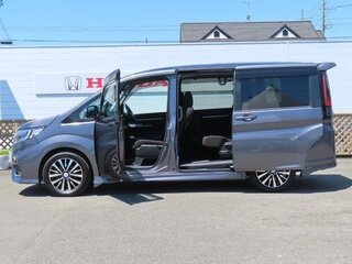 2022 Honda Stepwgn Spada V Рестайлинг, серый, 1690017 рублей, вид 4