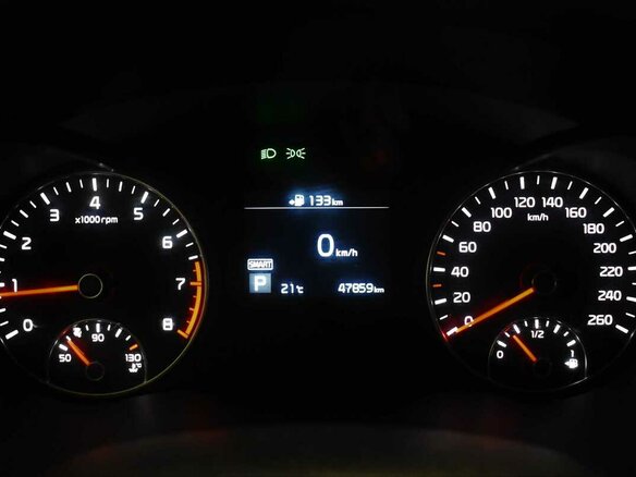 2019 Kia Optima IV Рестайлинг, белый, 1630000 рублей - вид 5