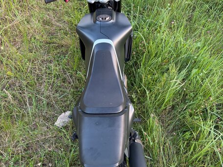 2019 Husqvarna Svartpilen 701, чёрный, 715000 рублей, вид 5
