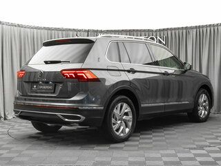 2021 Volkswagen Tiguan II Рестайлинг, серый, 3840000 рублей, вид 5